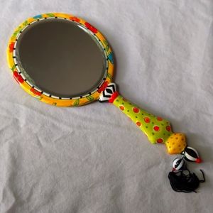 Hand mirror